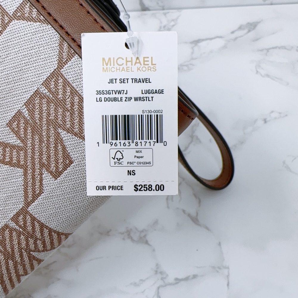 Michael Kors wallet - Picture 6 of 8